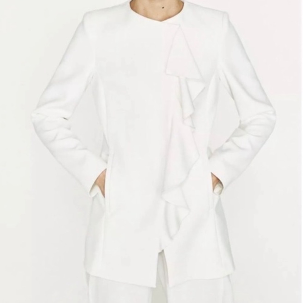 Zara White Tailored Blazer with Notched Lapels